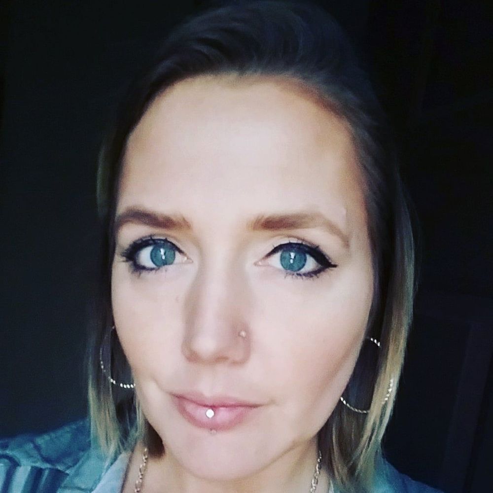Meet your Posher, Jcr charlee